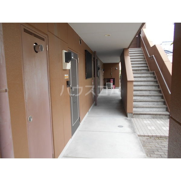 16/24 エントランス