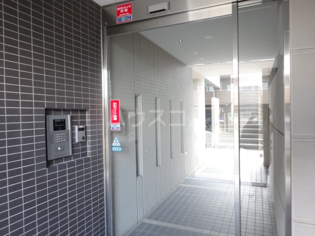 21/29 エントランス