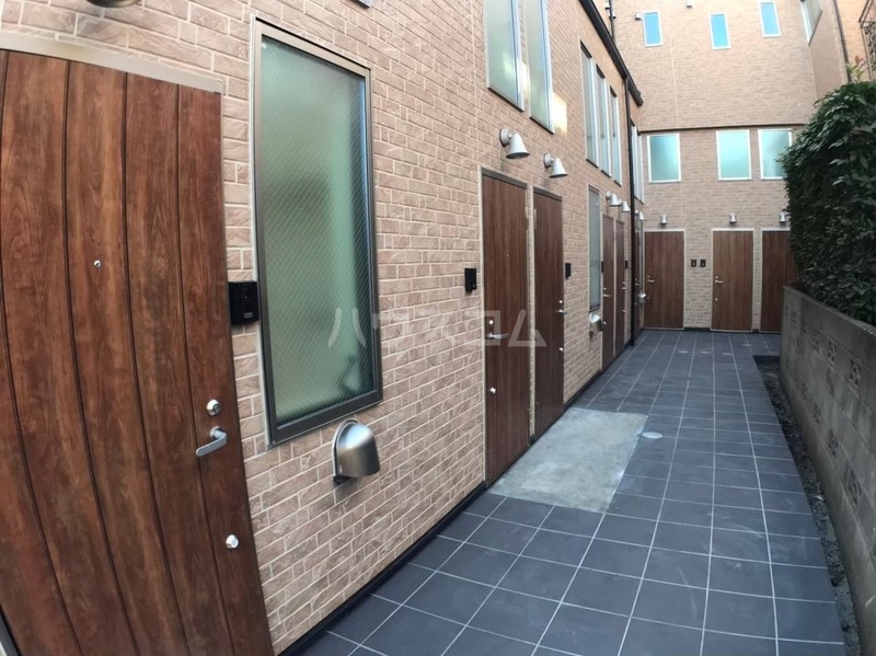 15/25 エントランス