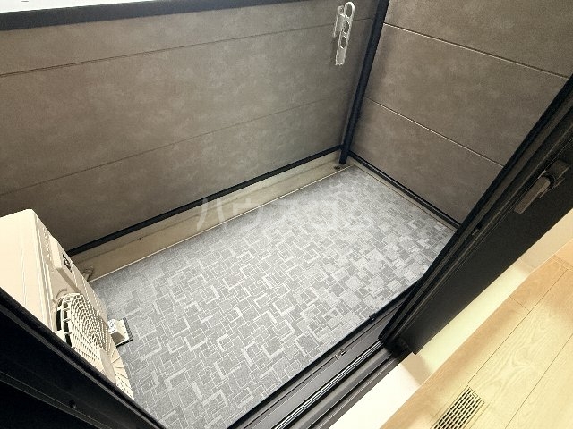 21/30 バルコニー