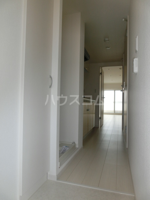 28/30 エントランス