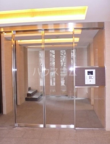 2/5 エントランス