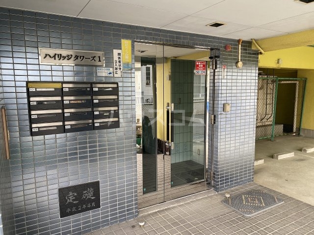 8/10 エントランス