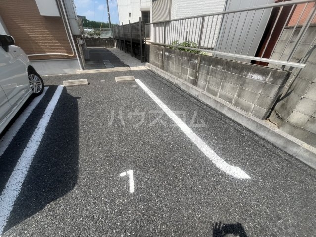 2/10 駐車場