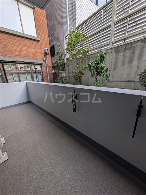 20/30 バルコニー