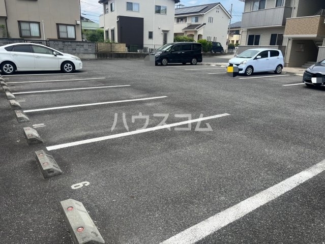 2/2 駐車場