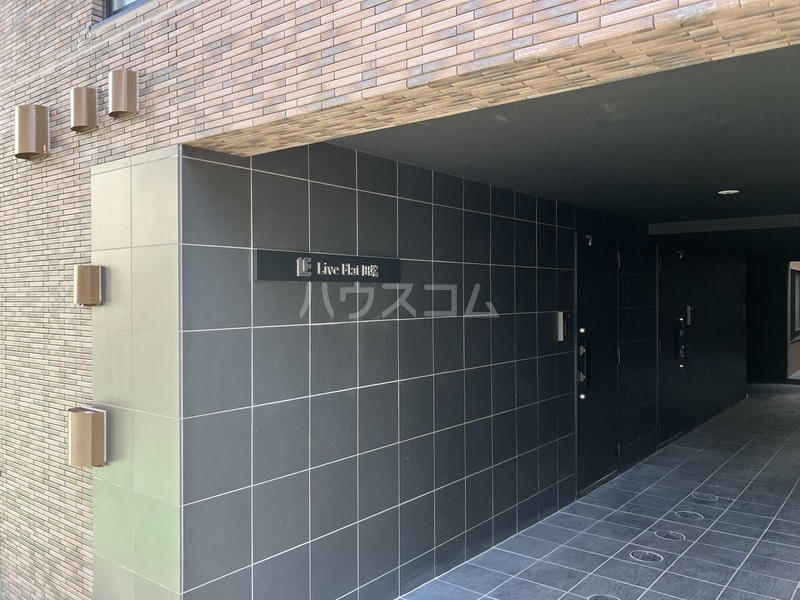 13/25 エントランス