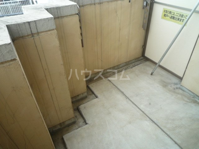 17/23 バルコニー