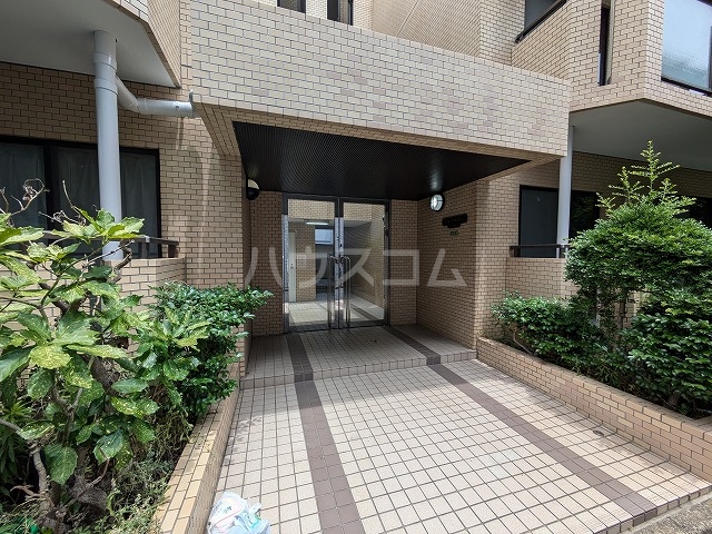 3/6 エントランス