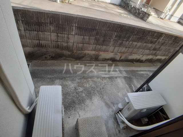 15/22 バルコニー