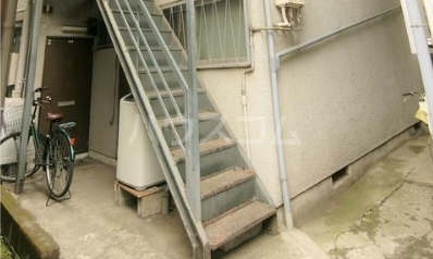 19/28 エントランス