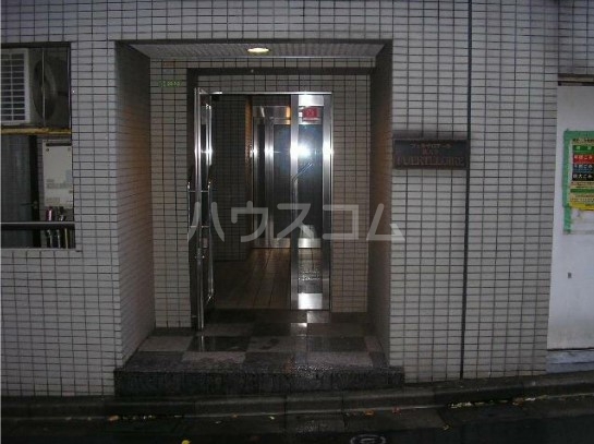 20/29 エントランス