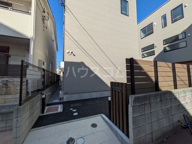 29/30 エントランス