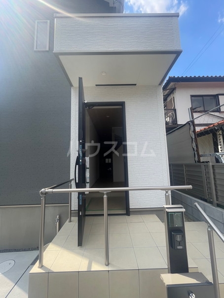 2/11 エントランス