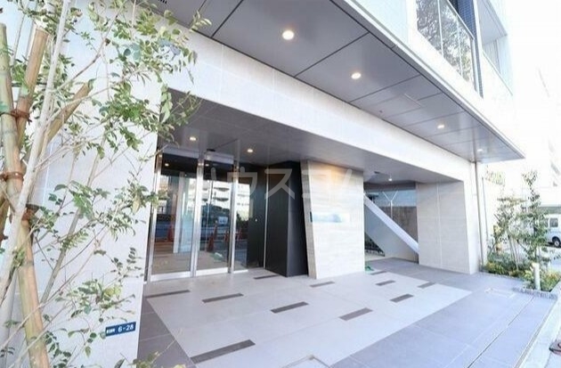 15/21 エントランス