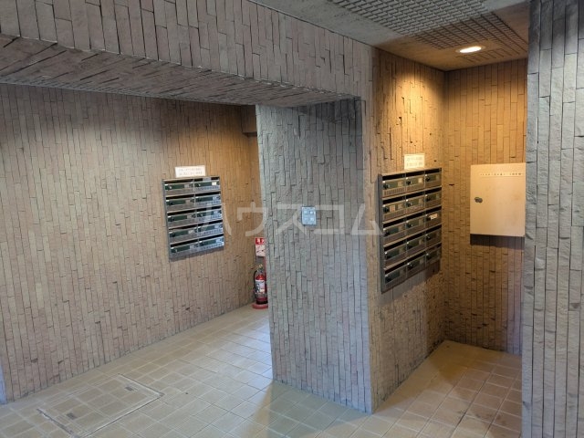 29/30 エントランス