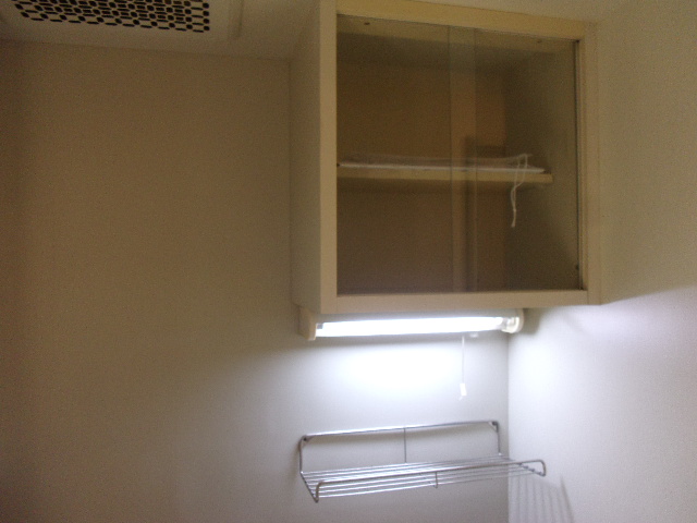 23/30 エントランス