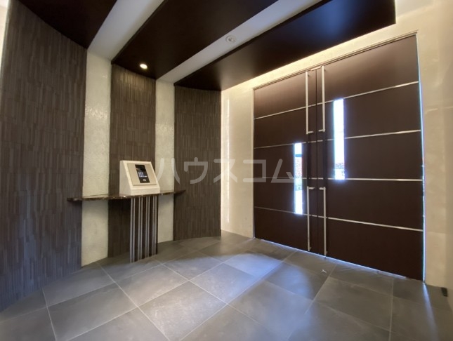 14/17 エントランス