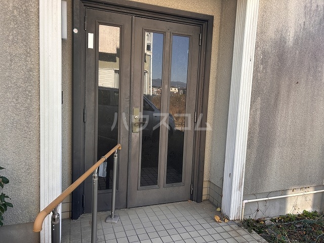 29/30 エントランス