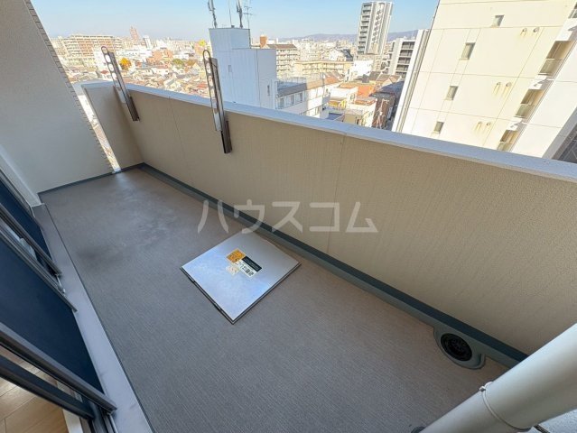 19/30 バルコニー