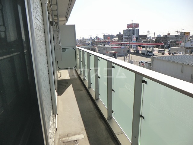 20/27 バルコニー