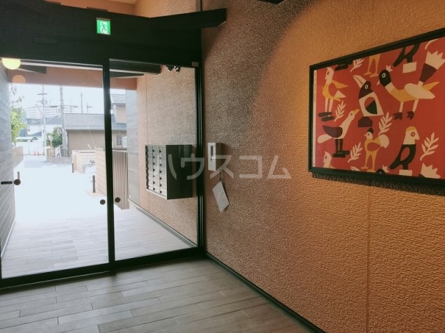 13/19 エントランス