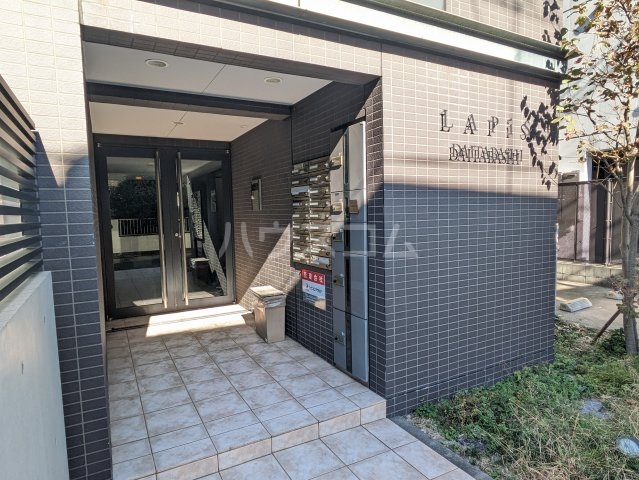 3/8 エントランス