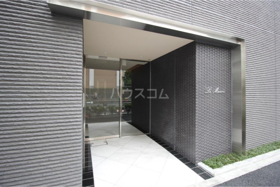 17/19 エントランス