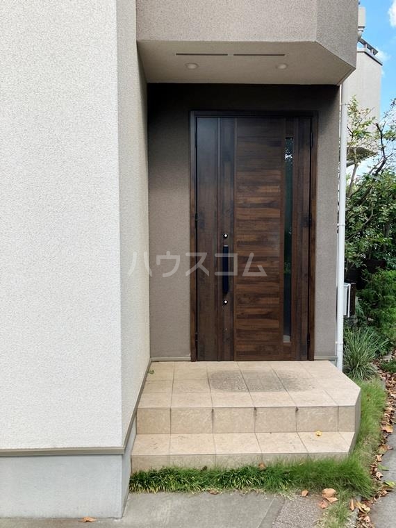 14/25 エントランス