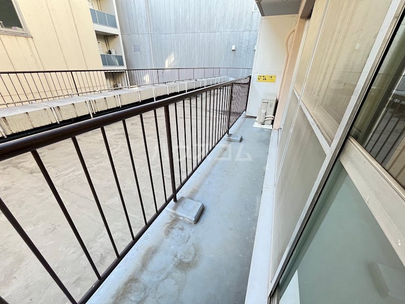 15/27 バルコニー