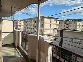 13/23 バルコニー