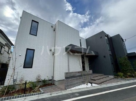 19/22 エントランス