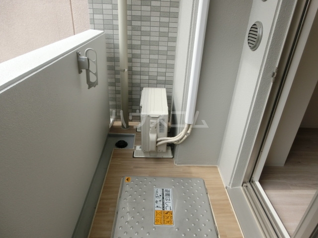 14/28 バルコニー