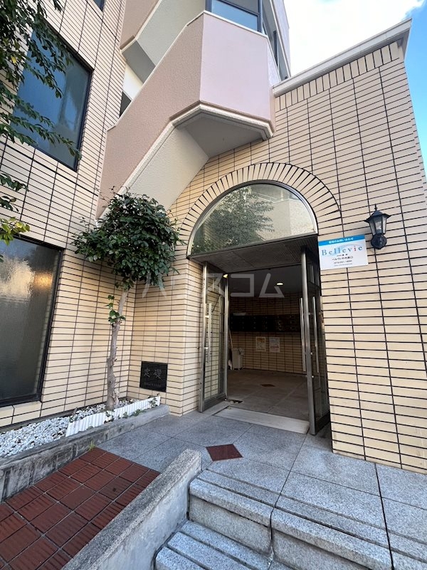 2/11 エントランス