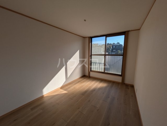 22/24 エントランス