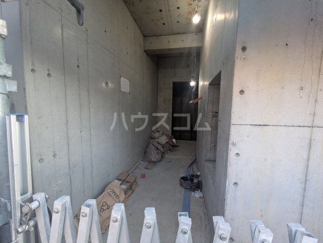 13/21 エントランス