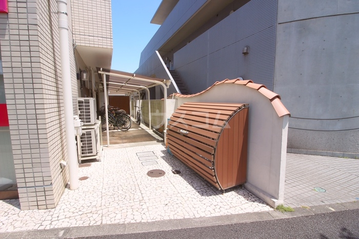 15/24 エントランス