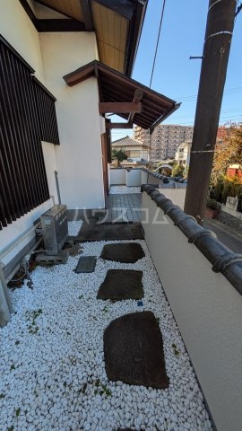 2/5 エントランス