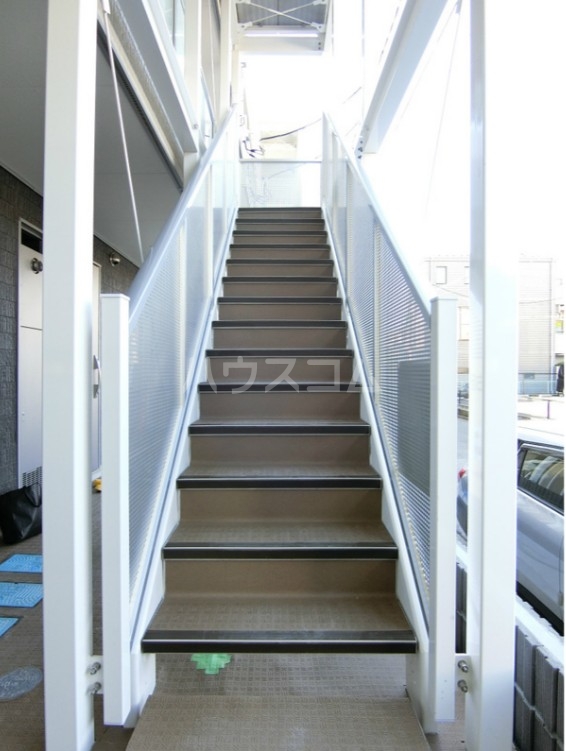 20/22 エントランス