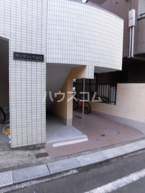 20/25 エントランス