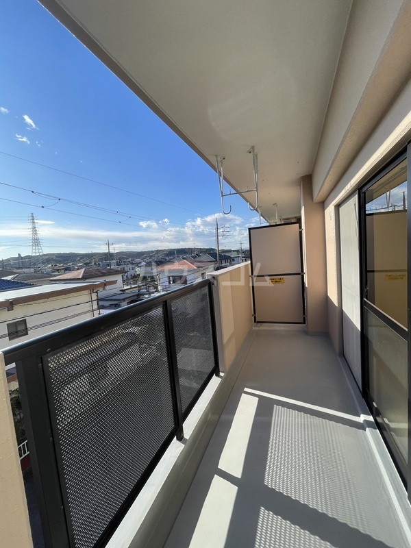 18/26 バルコニー