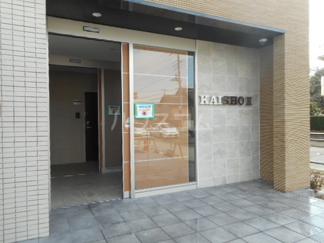 24/28 エントランス