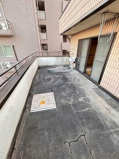 13/25 バルコニー