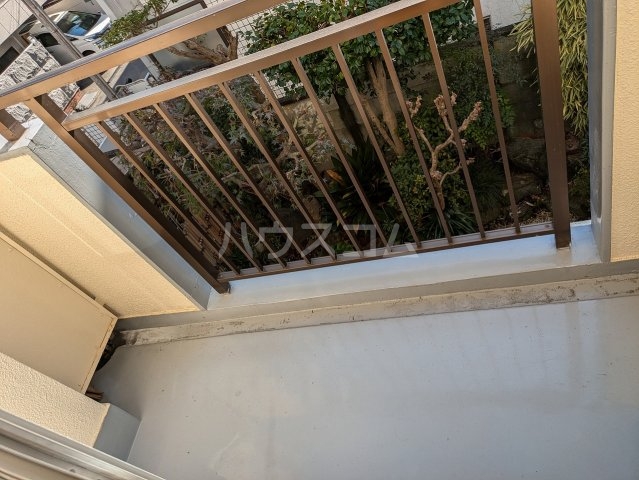 13/30 バルコニー