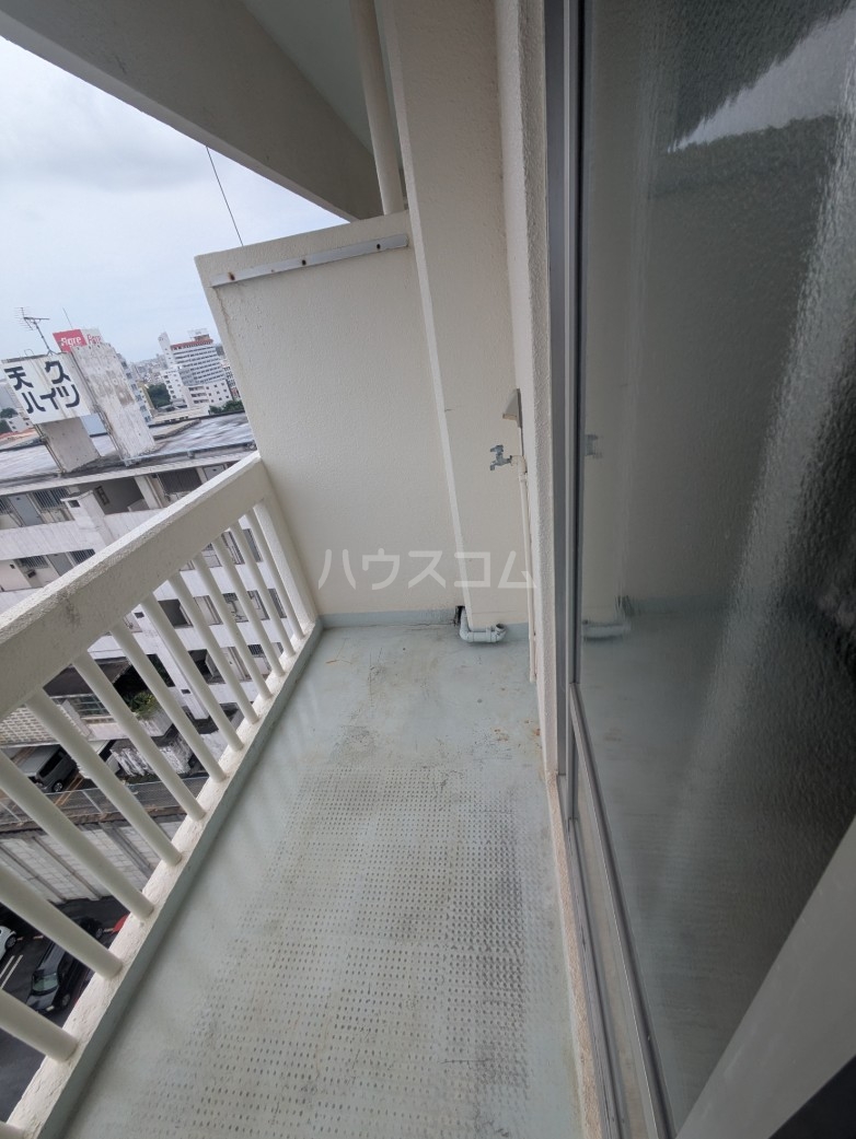 8/10 バルコニー