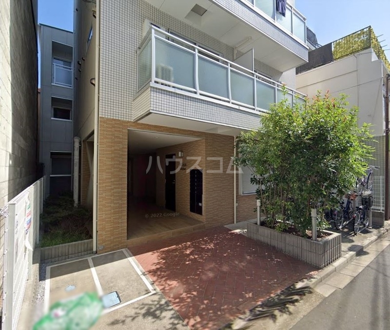 17/25 エントランス