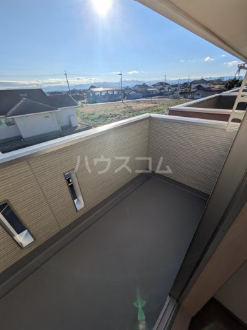 18/27 バルコニー