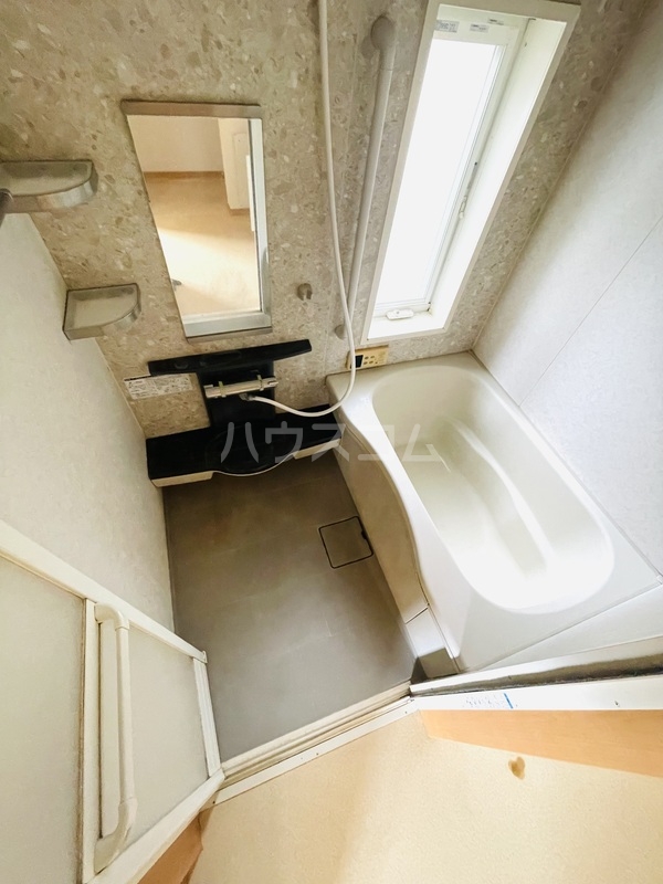 13/24 浴室