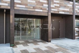 2/5 エントランス