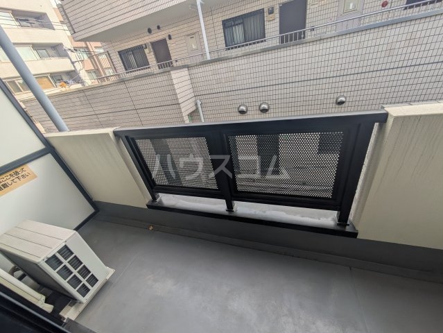 15/23 バルコニー